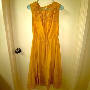 Super nice summer dress. I really like this dress but it’s just not my type.